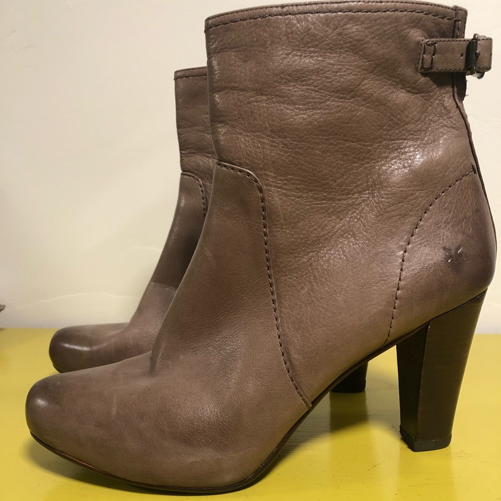 Frye Marissa zip short booties